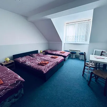 Leo - Guest house *